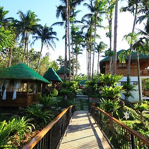 Samkara Restaurant And Garden Resort